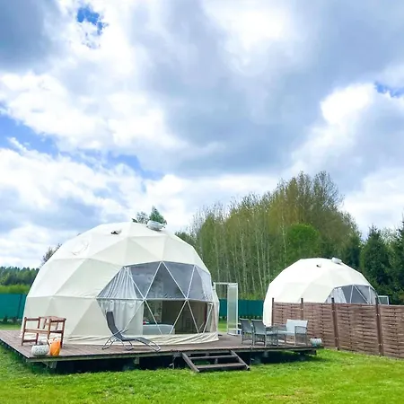 Glamping W Sercu Mazur Z Prywatna Plaza Campo de lujo *