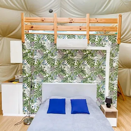 Campo de lujo Glamping W Sercu Mazur Z Prywatna Plaza